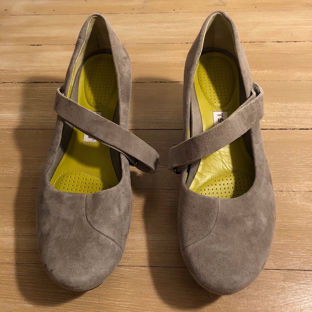Suede Olive Dressy Comfort Platform Heel